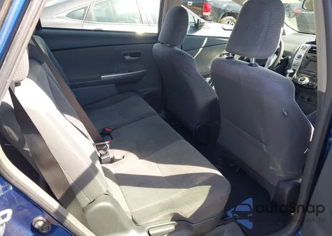 2013 Toyota Prius V Three из США, поврежденный, VIN JTDZN3EU6D3257724